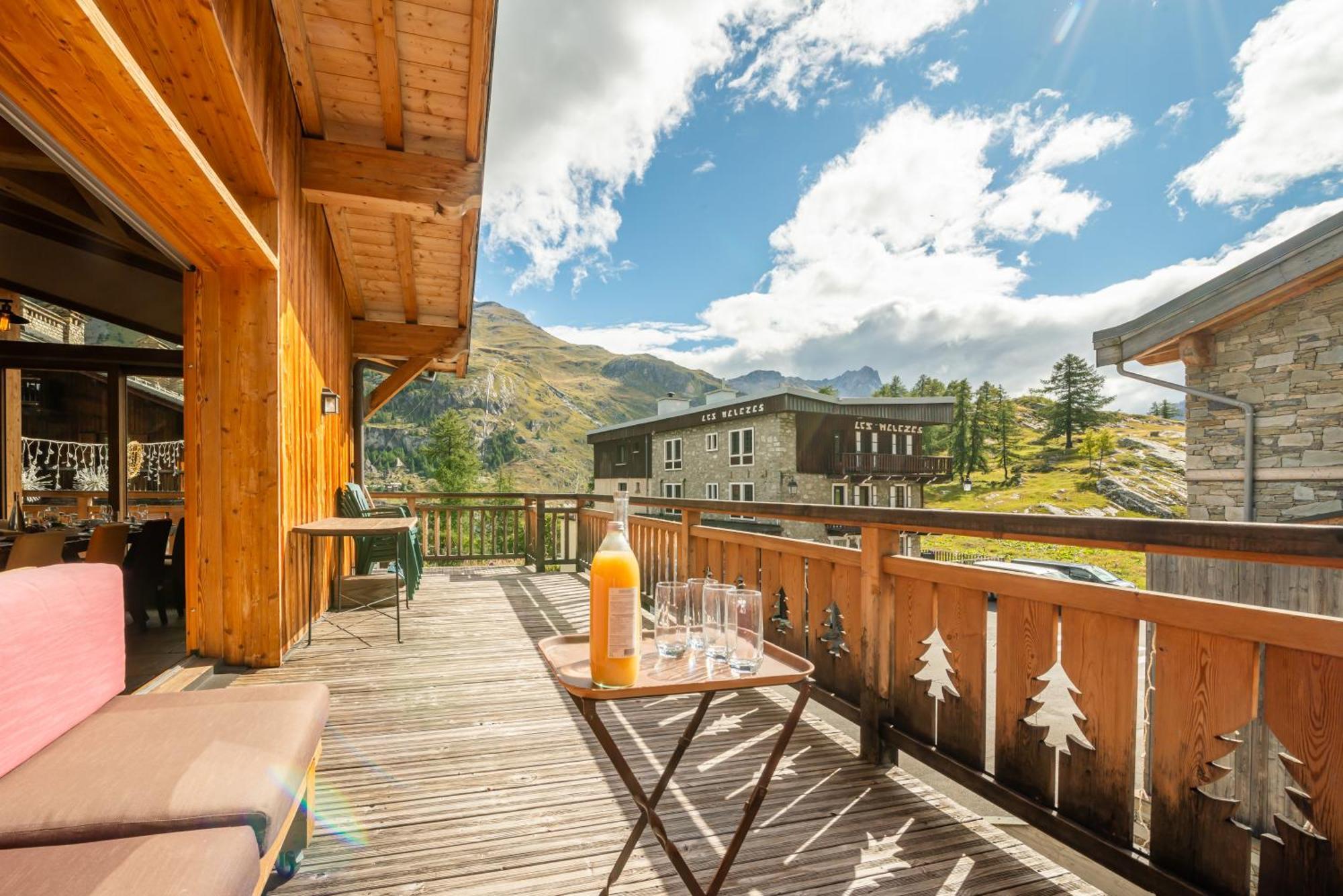 Chalet Monte Bianco ทีนเญอ ภายนอก รูปภาพ