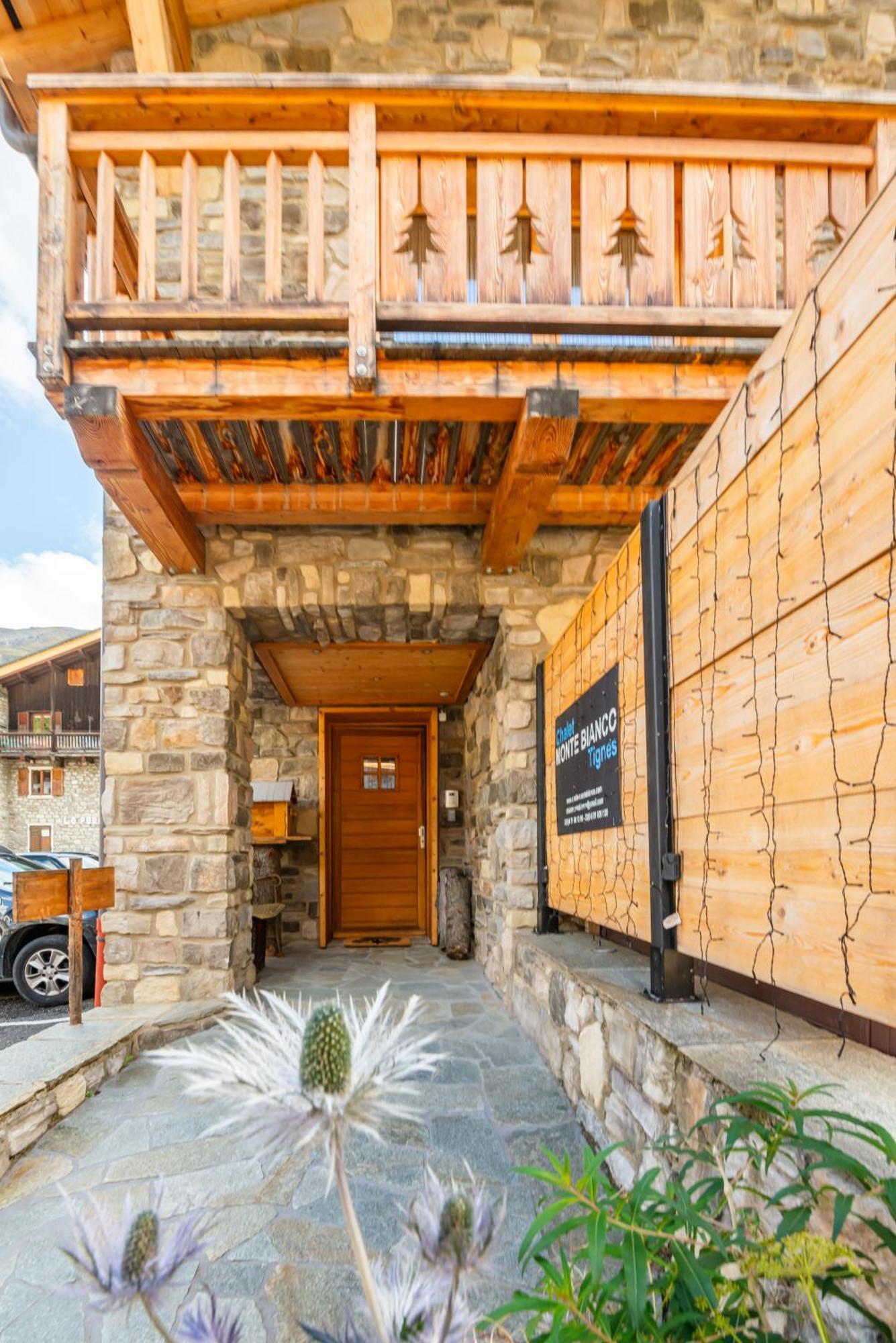 Chalet Monte Bianco ทีนเญอ ภายนอก รูปภาพ