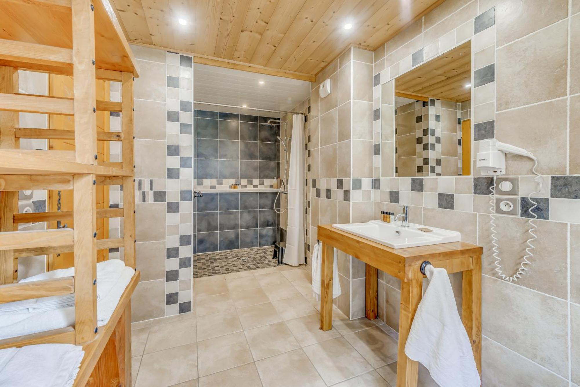 Chalet Monte Bianco ทีนเญอ ภายนอก รูปภาพ