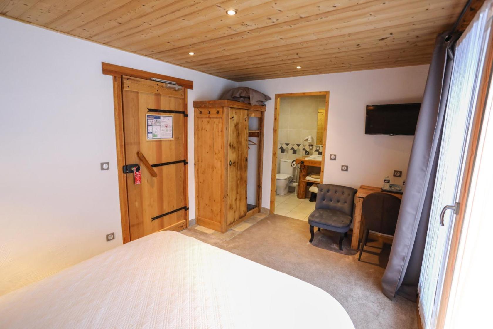 Chalet Monte Bianco ทีนเญอ ภายนอก รูปภาพ